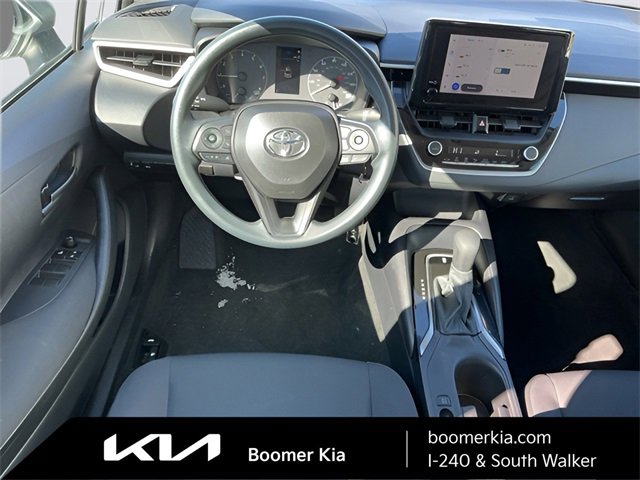 Used 2025 Toyota Corolla LE image 14
