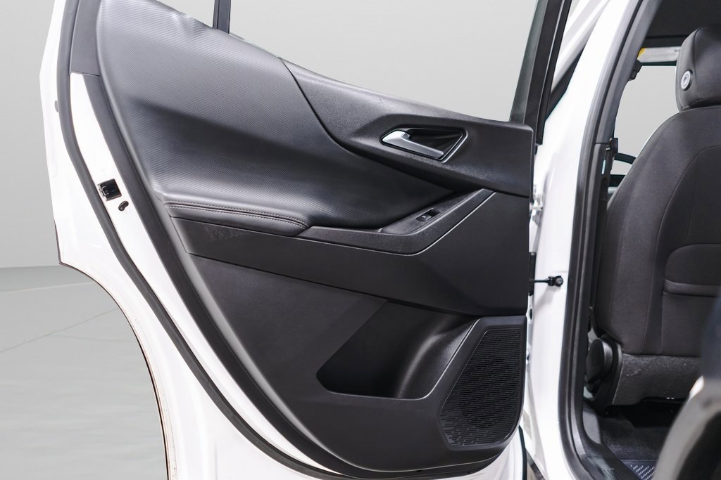 Used 2025 Chevrolet Equinox LT image 29