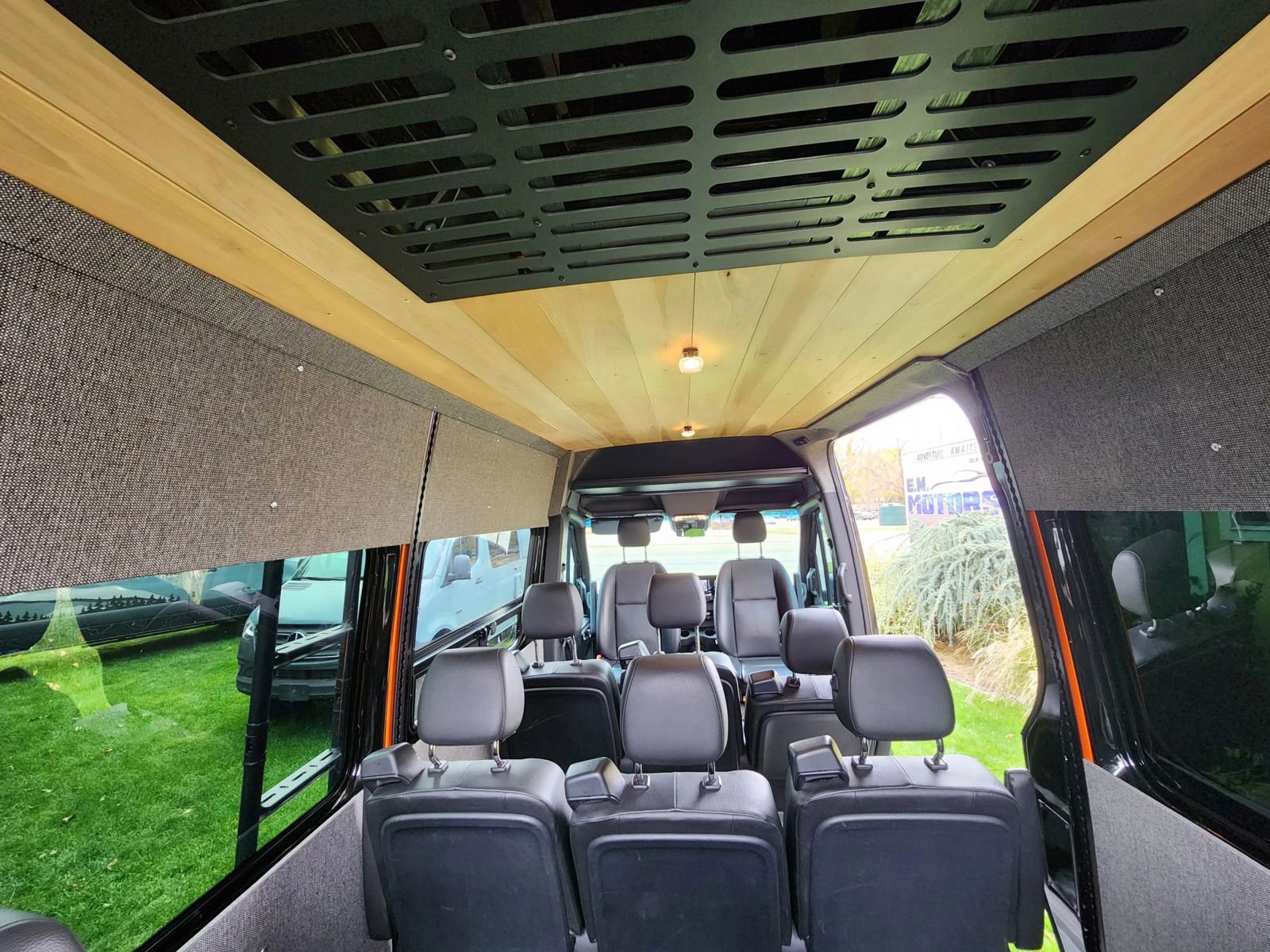 Used 2020 Mercedes-Benz Sprinter 2500 image 42