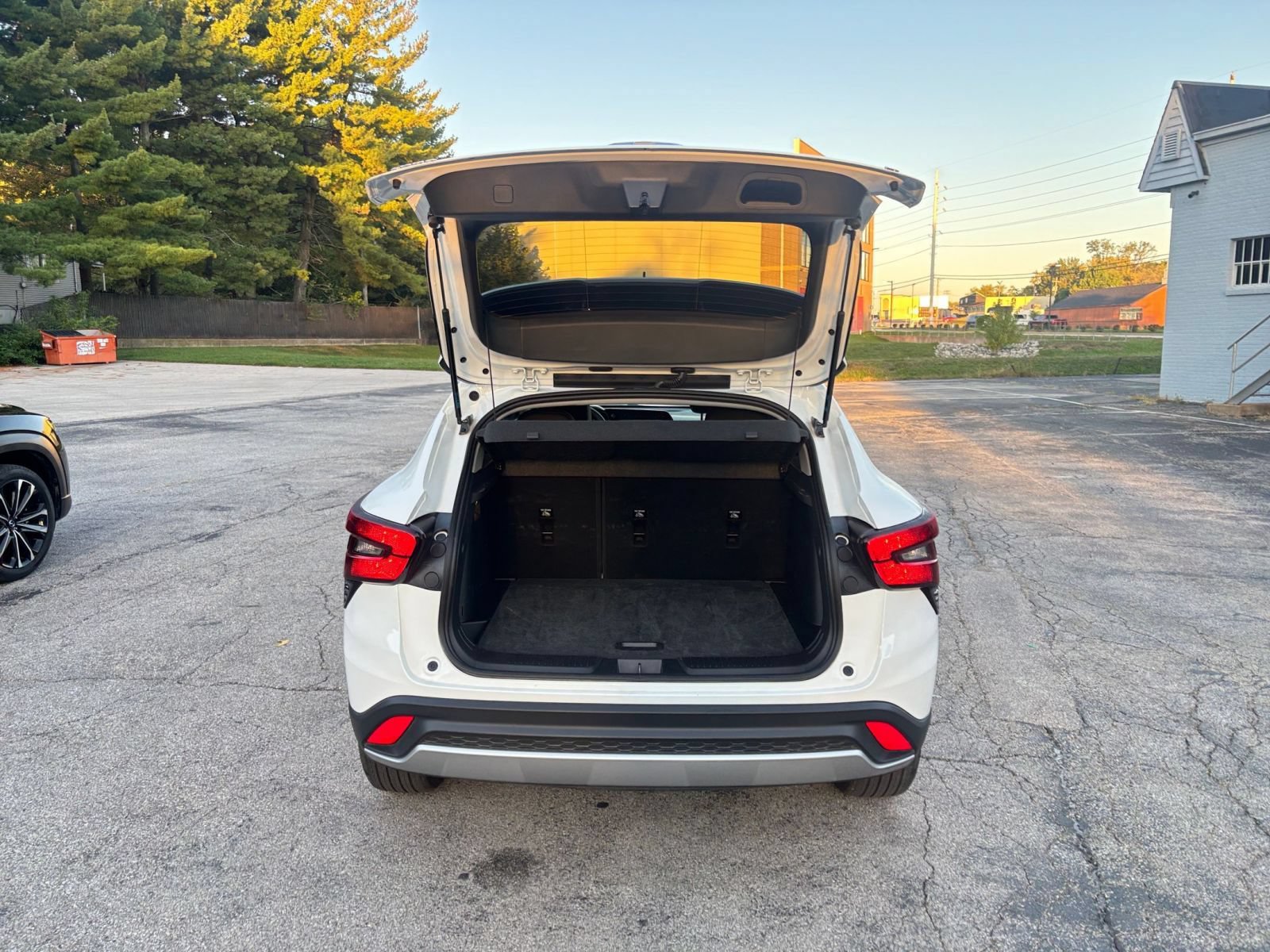 Used 2026 Chevrolet Trax LT FWD image 30