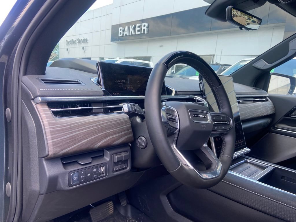 Used 2026 GMC Sierra EV Denali AWD/4WD image 11