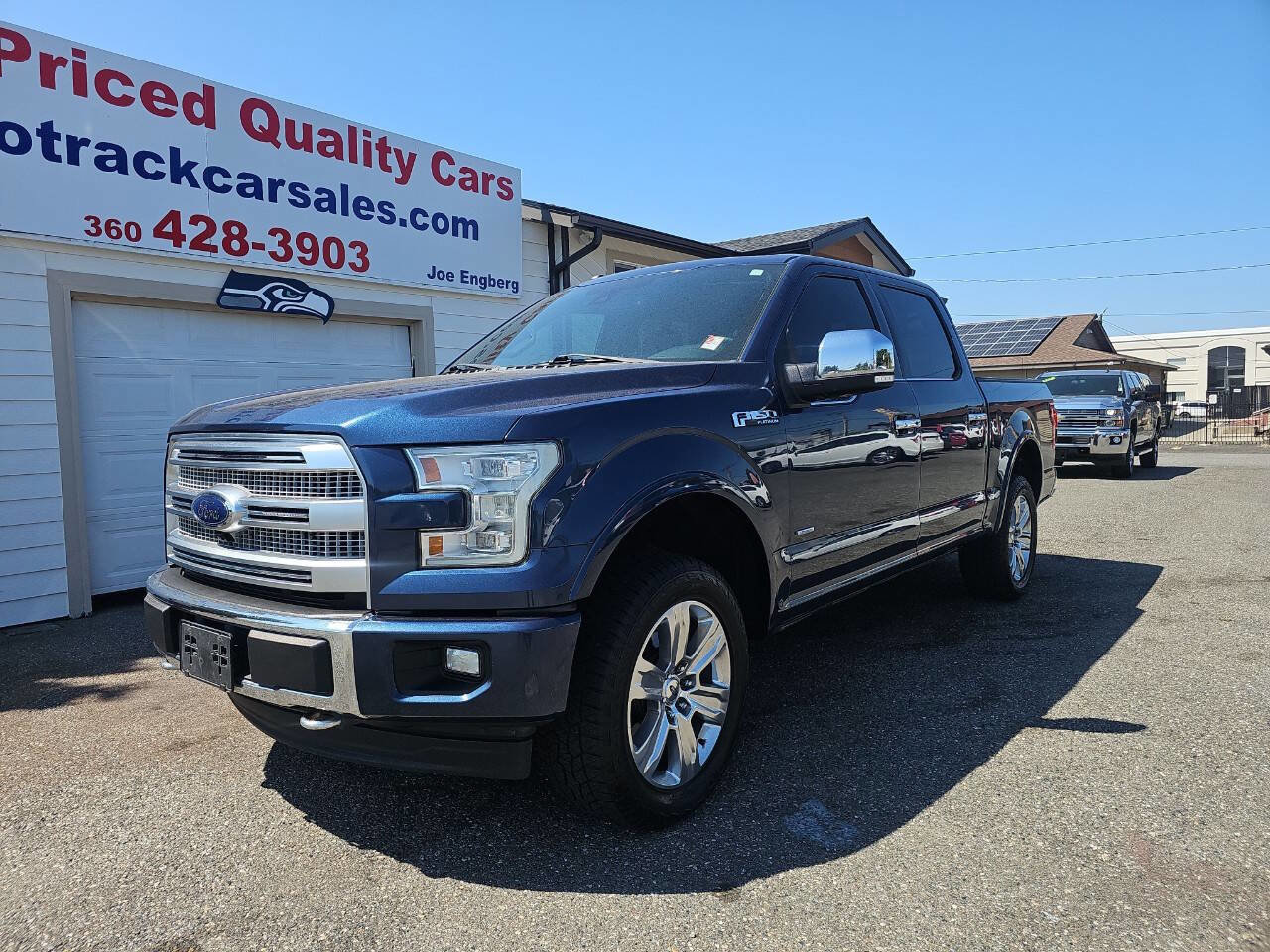 Used 2017 Ford F150 Platinum w/ Equipment Group 701A Luxury image 2