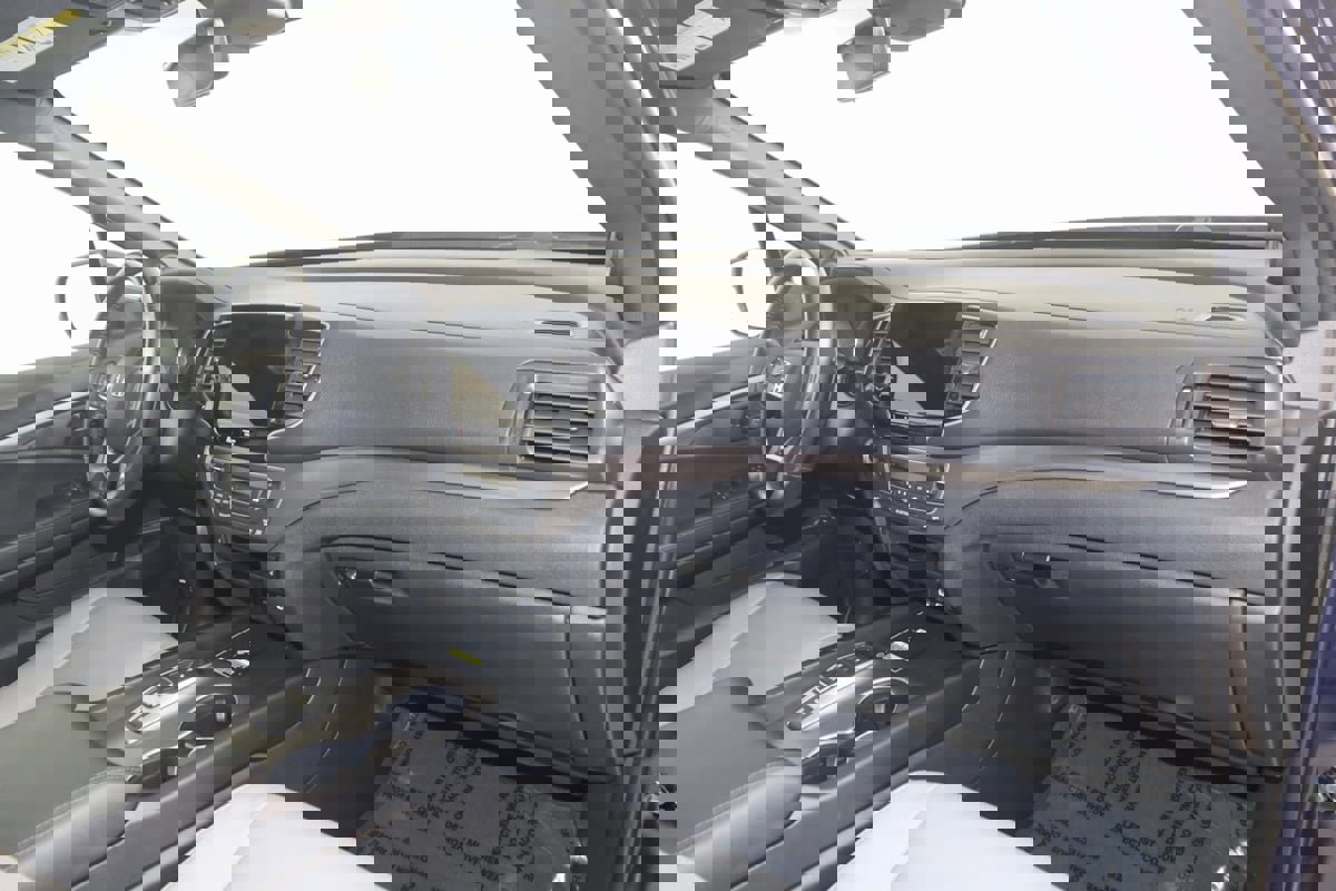 Used 2024 Honda Passport EX-L image 36