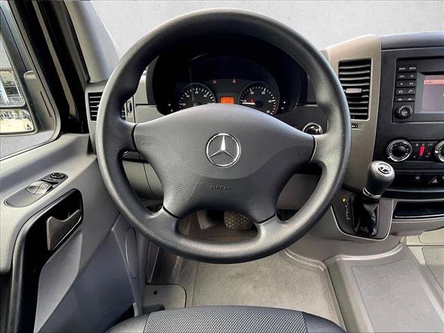Used 2016 Mercedes-Benz Sprinter 2500 image 7