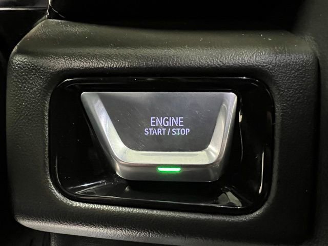 Used 2025 GMC Yukon XL Elevation AWD/4WD image 33