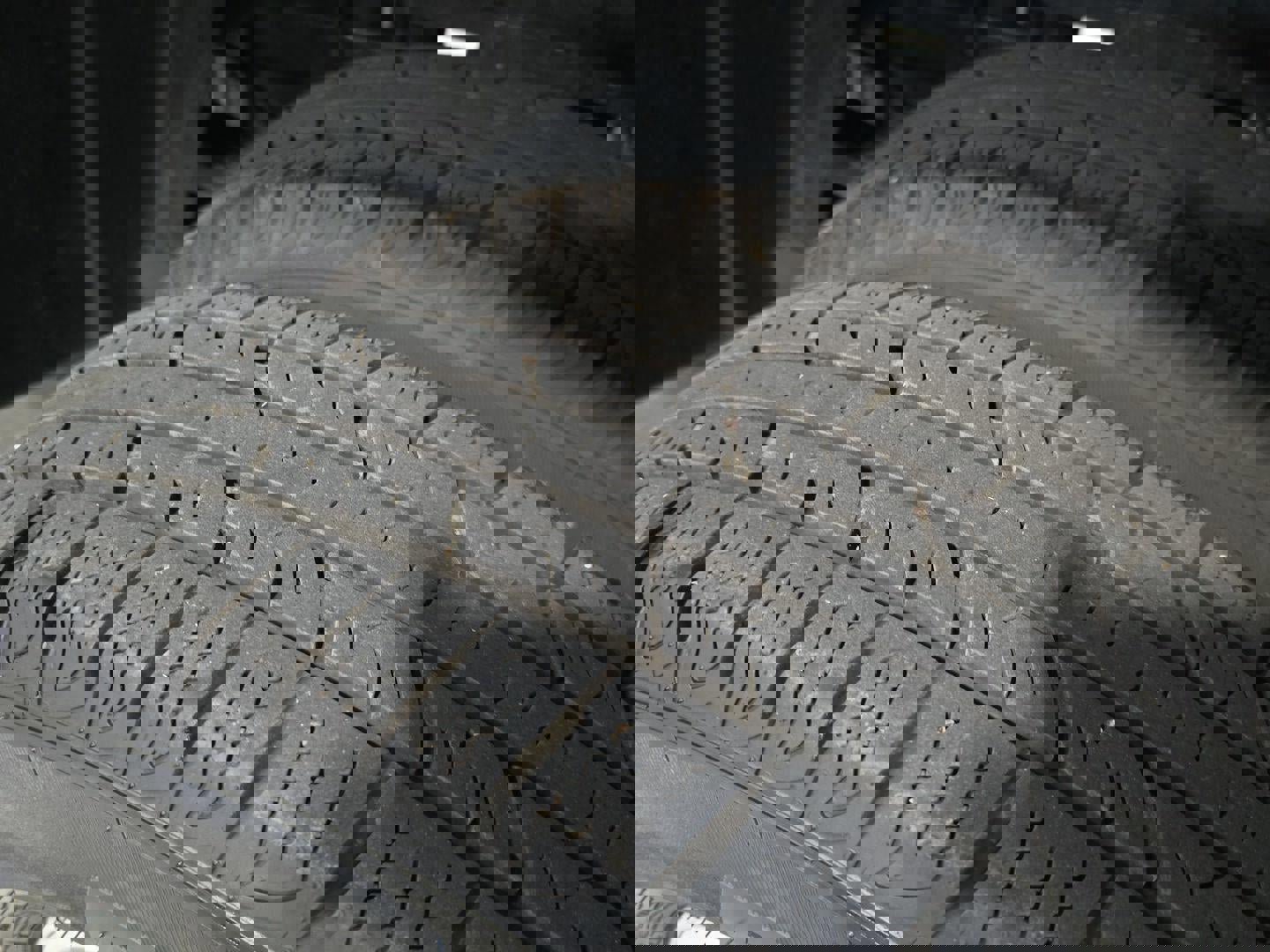 Used 2024 RAM 3500 Laramie image 24