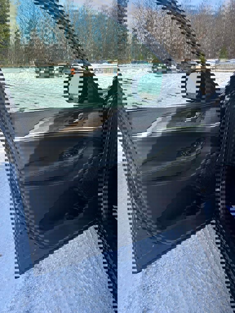 New 2025 Jeep Grand Cherokee L Limited image 10