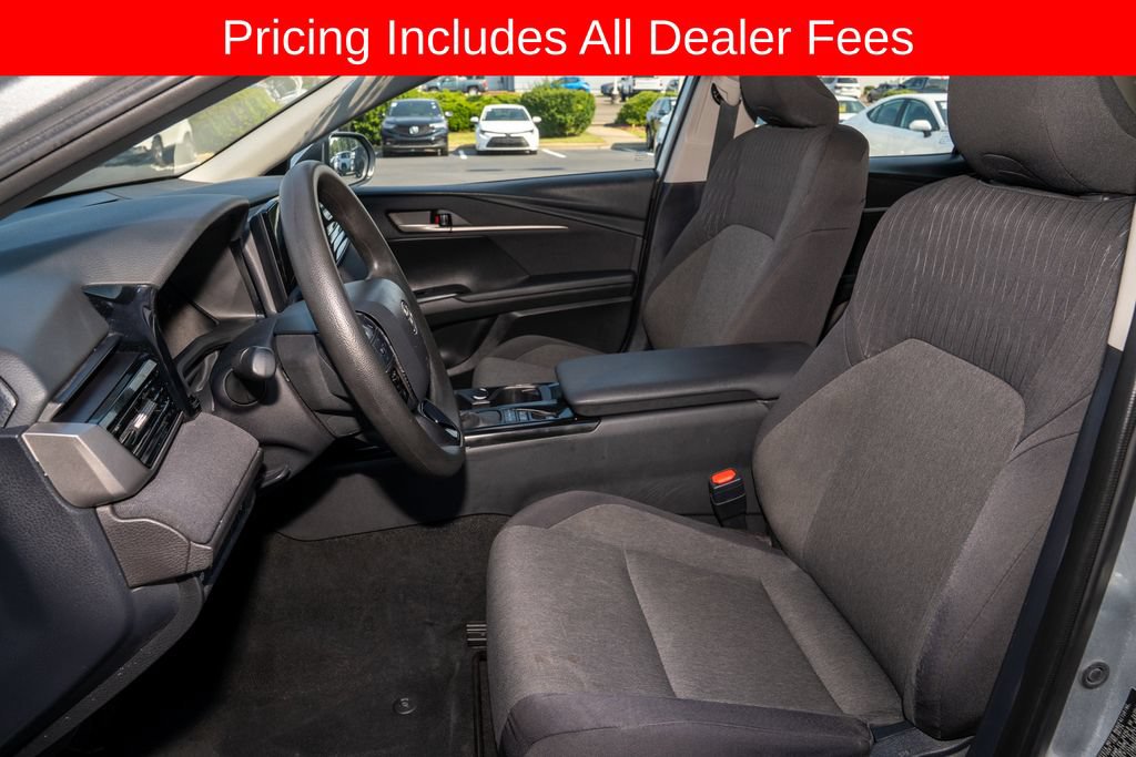 Used 2025 Toyota Camry LE FWD image 10