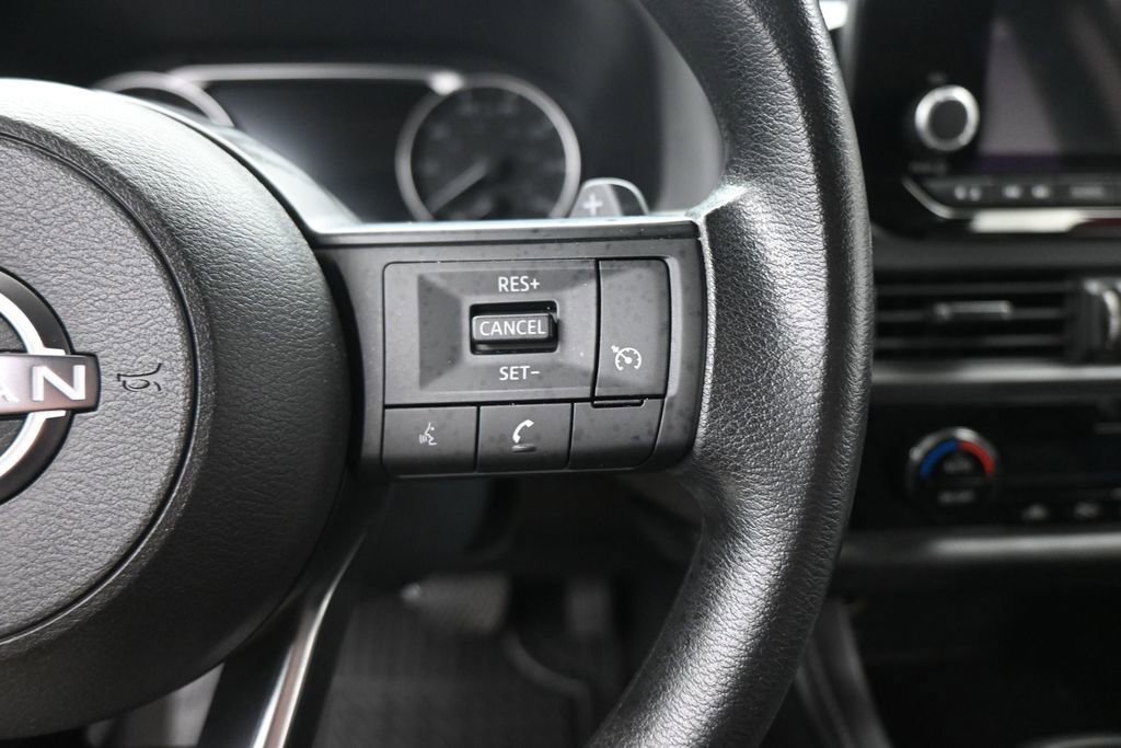 Used 2024 Nissan Pathfinder S AWD/4WD image 12