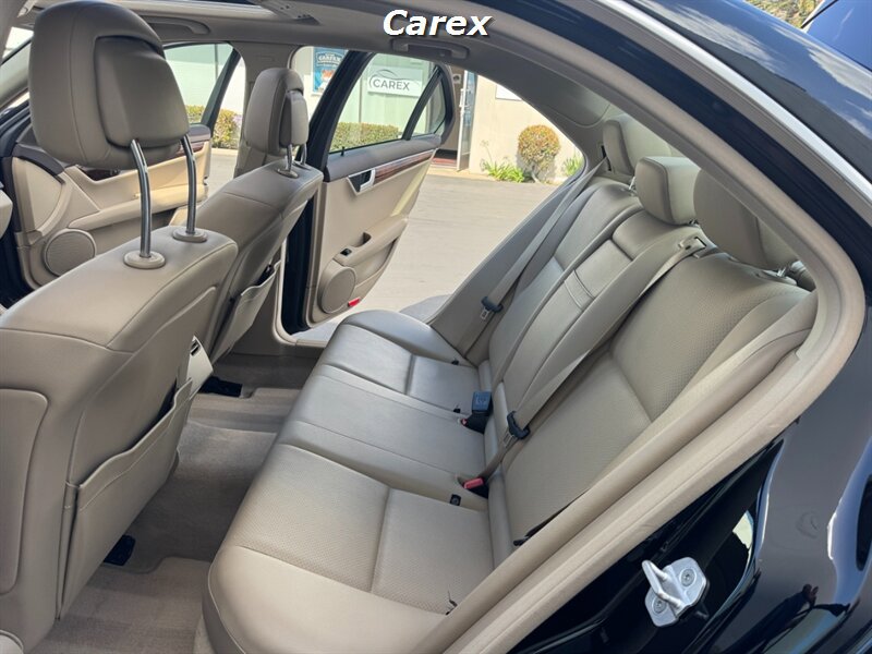 Used 2014 Mercedes-Benz C 250 Sedan image 17