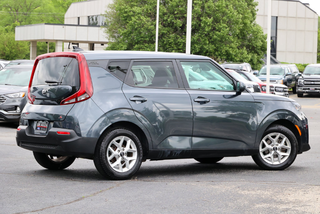 Used 2020 Kia Soul S FWD image 10