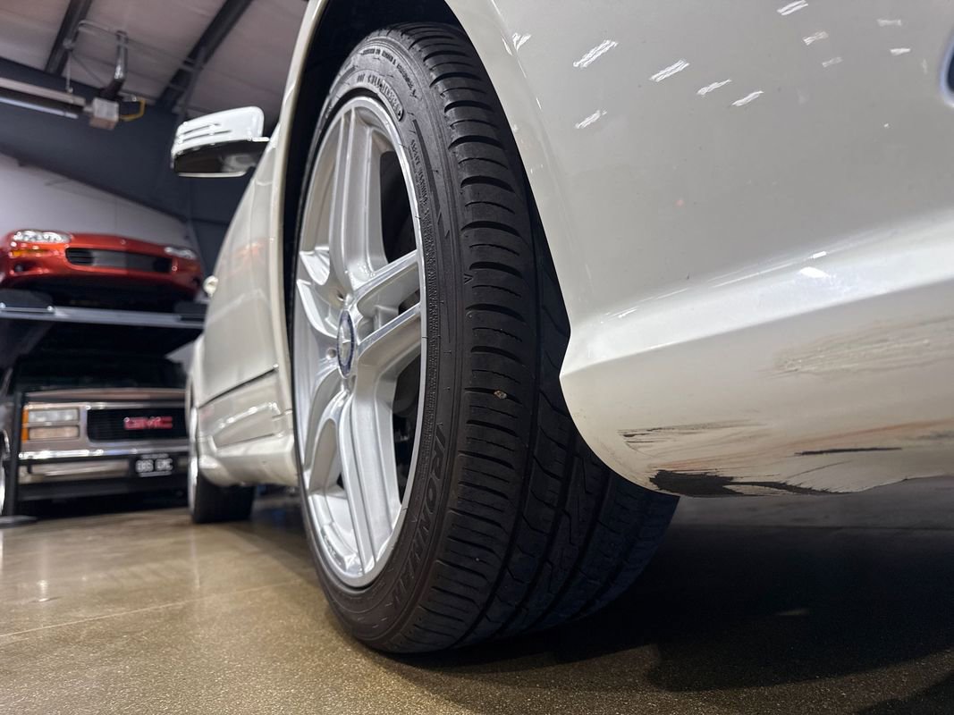 Used 2011 Mercedes-Benz E 550 Cabriolet image 48