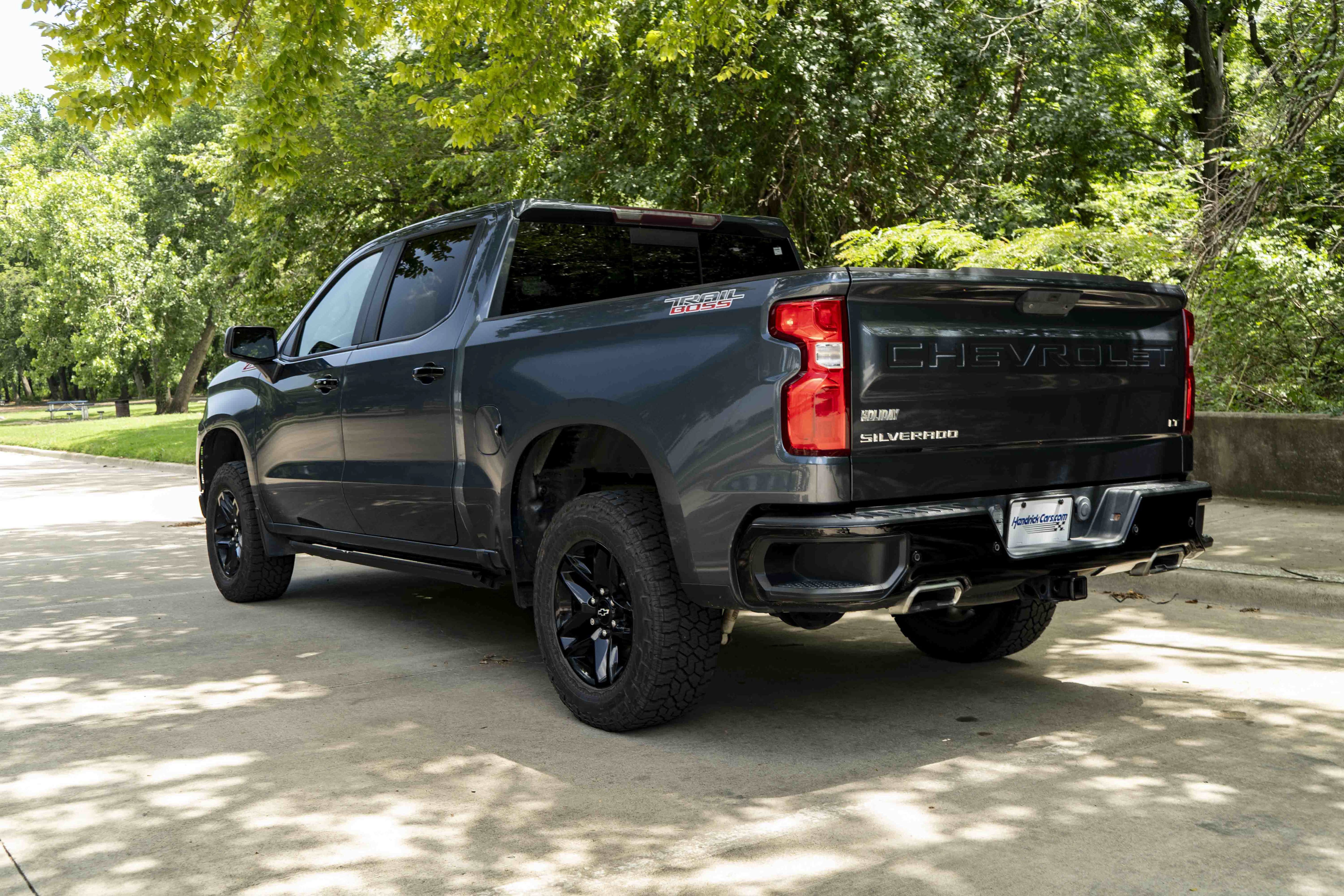 Used 2021 Chevrolet Silverado 1500 LT Trail Boss w/ Convenience Package II AWD/4WD image 7