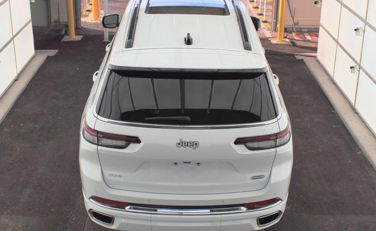 Used 2024 Jeep Grand Cherokee L Overland w/ Rear Seat Video Group I image 5