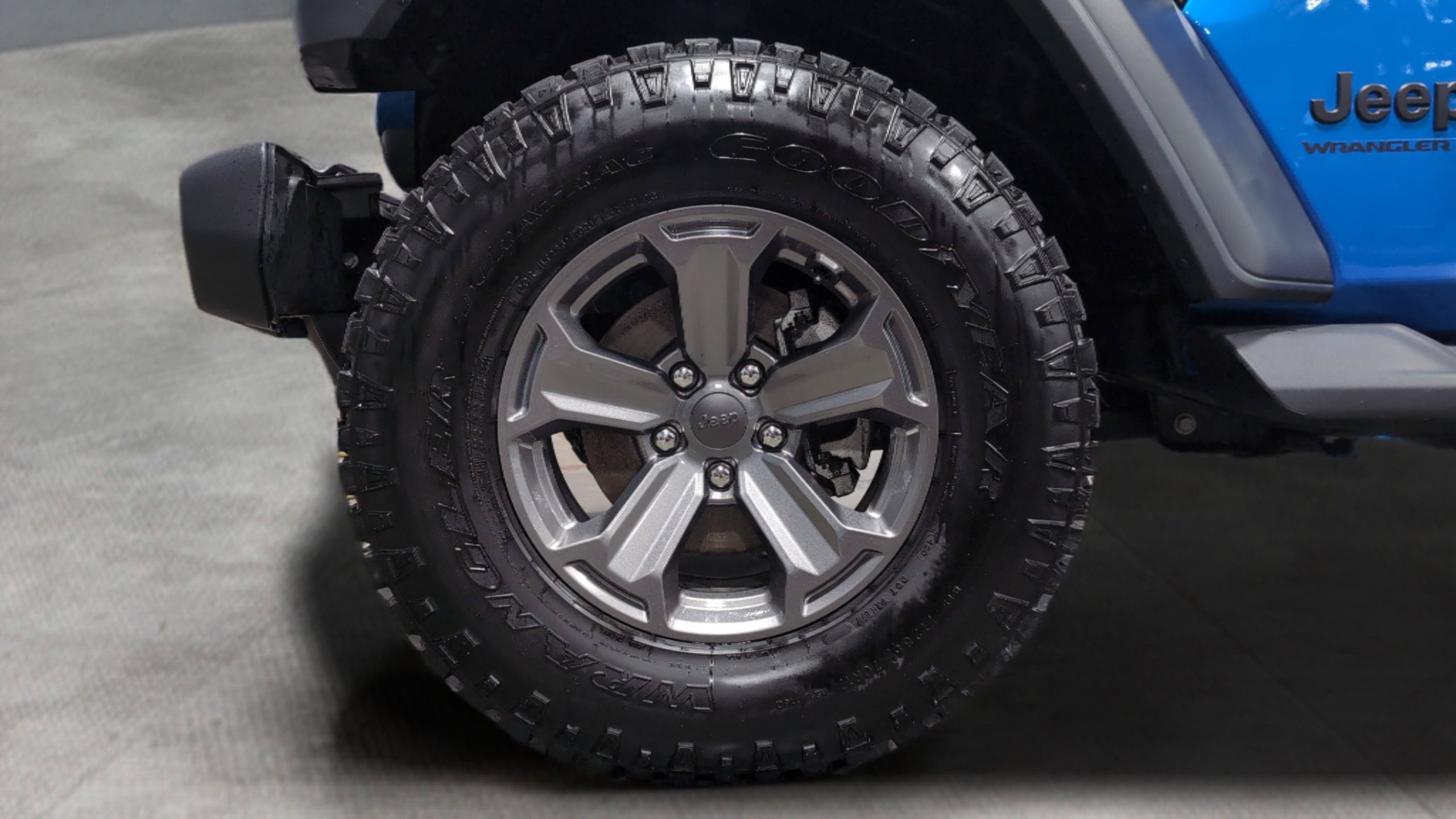 Used 2024 Jeep Wrangler Sport AWD/4WD image 28