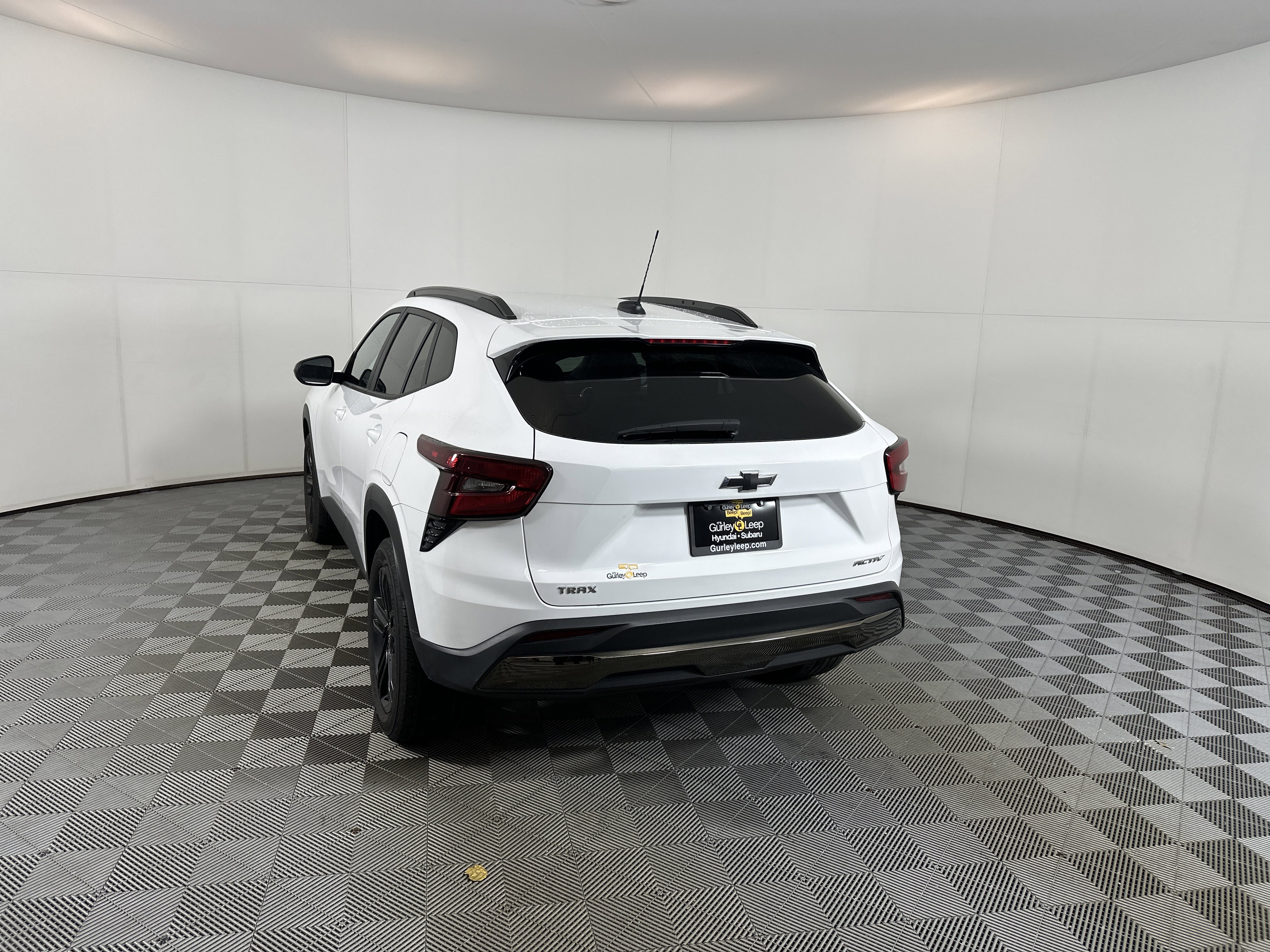 Used 2024 Chevrolet Trax ACTIV image 8