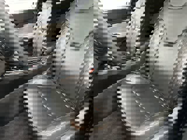 Used 2025 Jeep Compass Limited image 10