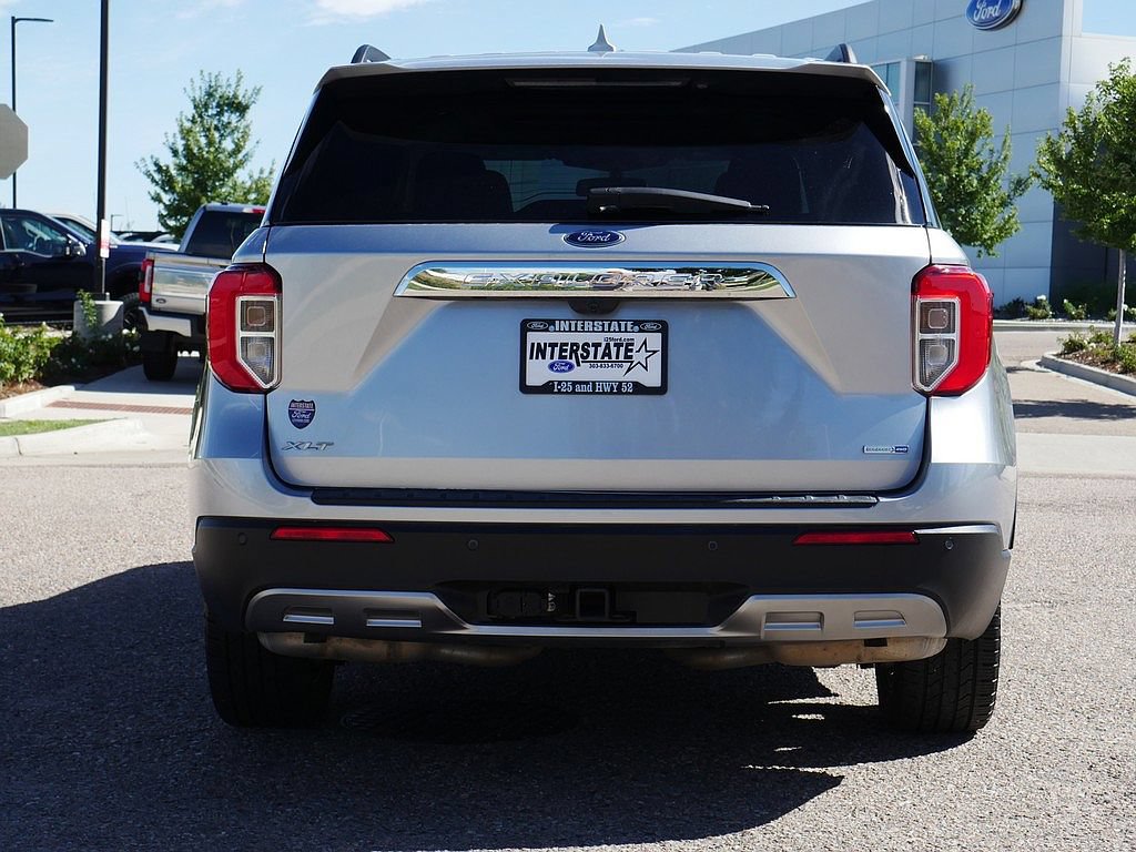 Used 2020 Ford Explorer XLT w/ Equipment Group 202A AWD/4WD image 5