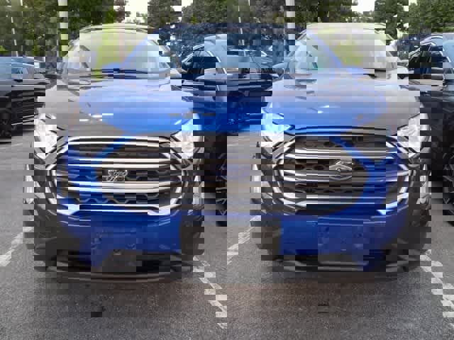 Used 2021 Ford EcoSport SE image 2