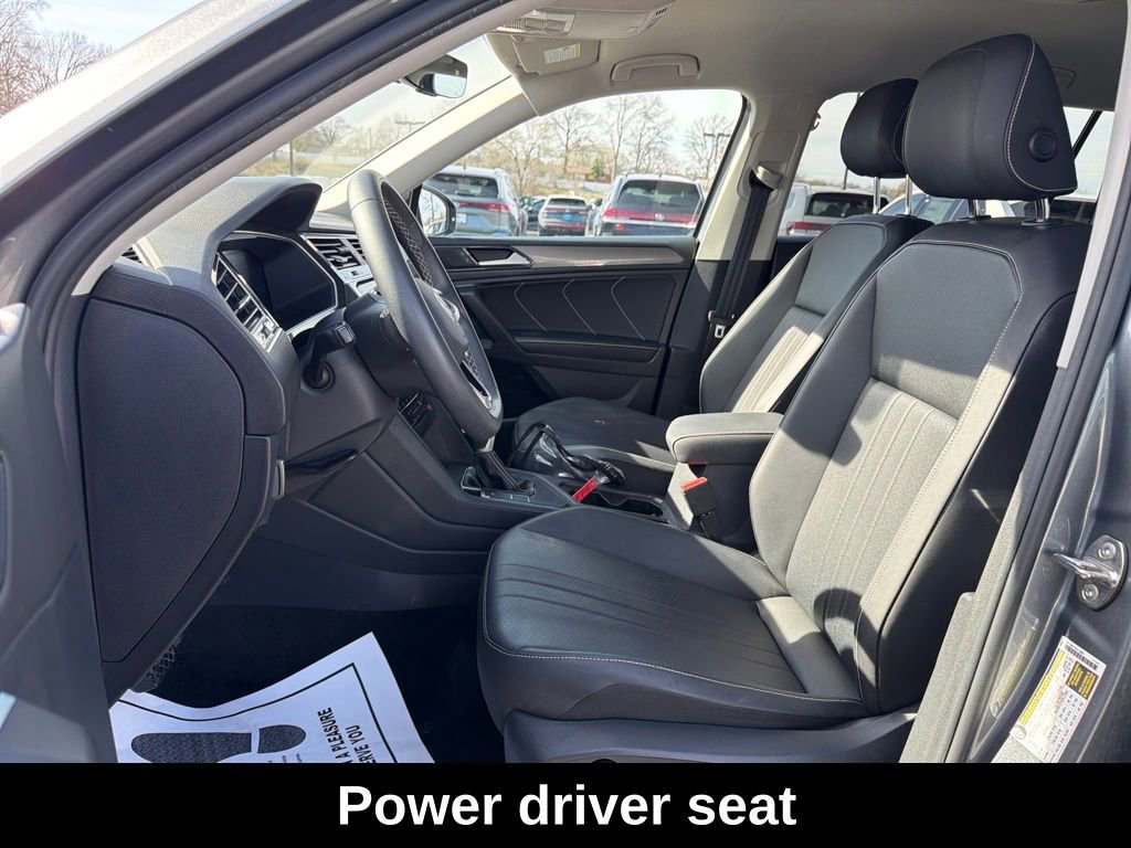 Used 2023 Volkswagen Tiguan SE FWD image 11