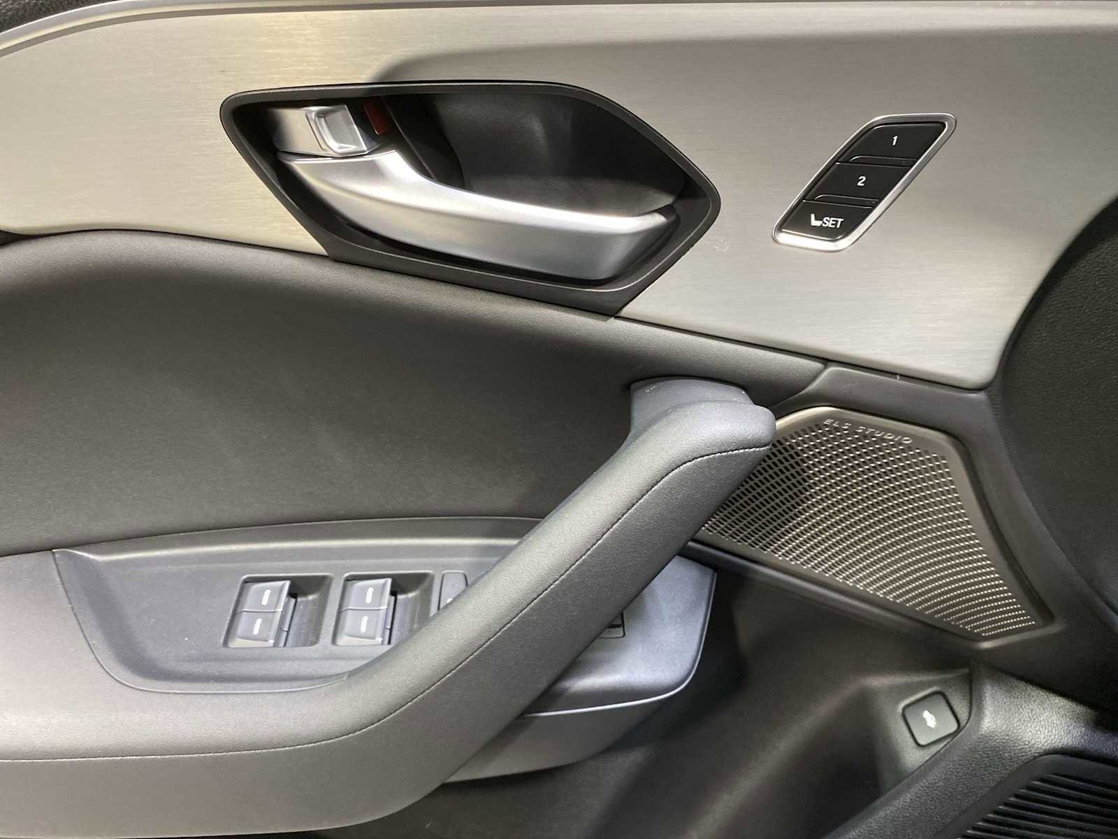 Certified 2025 Acura TLX w/ Technology Package image 23