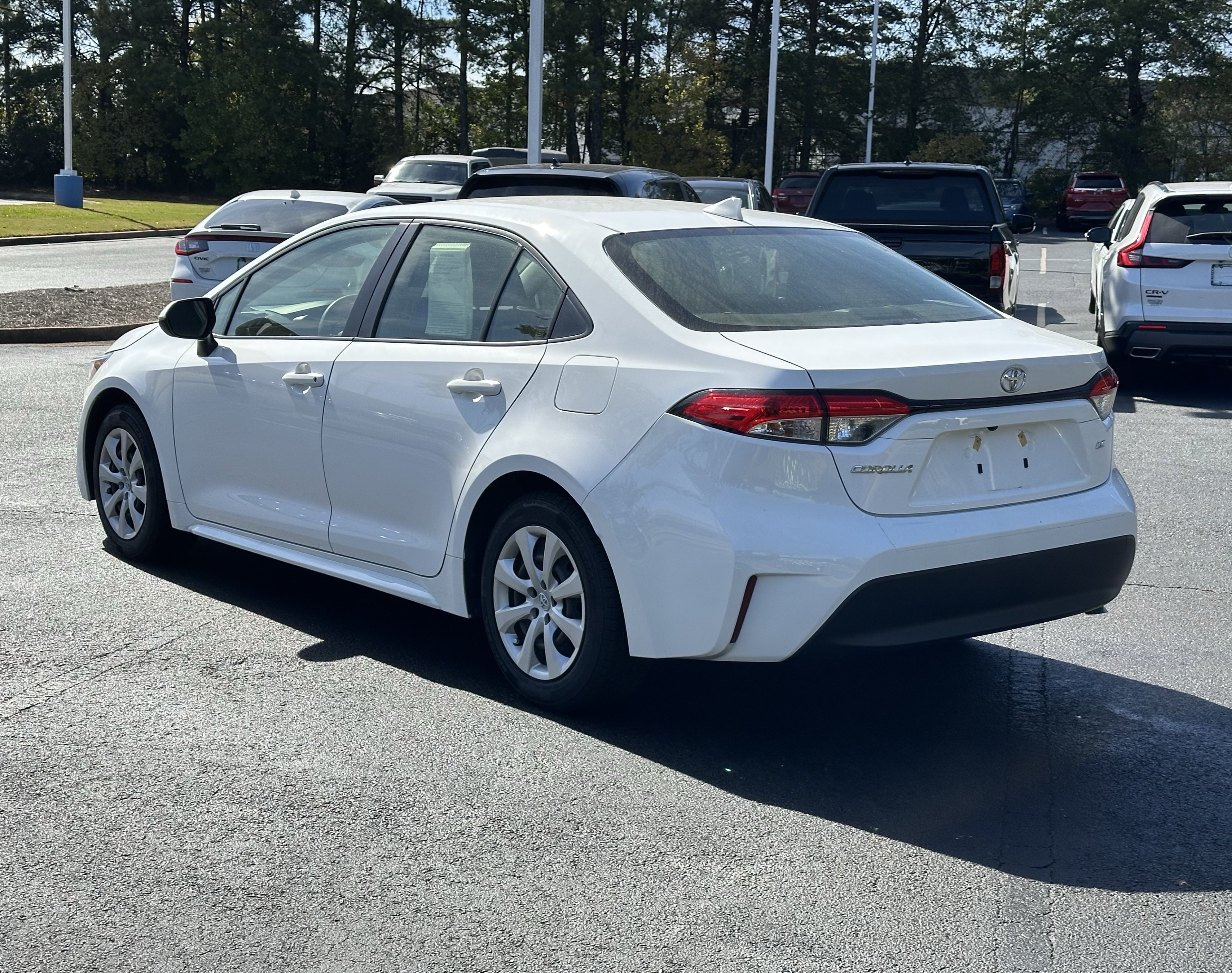 Used 2023 Toyota Corolla LE FWD image 9