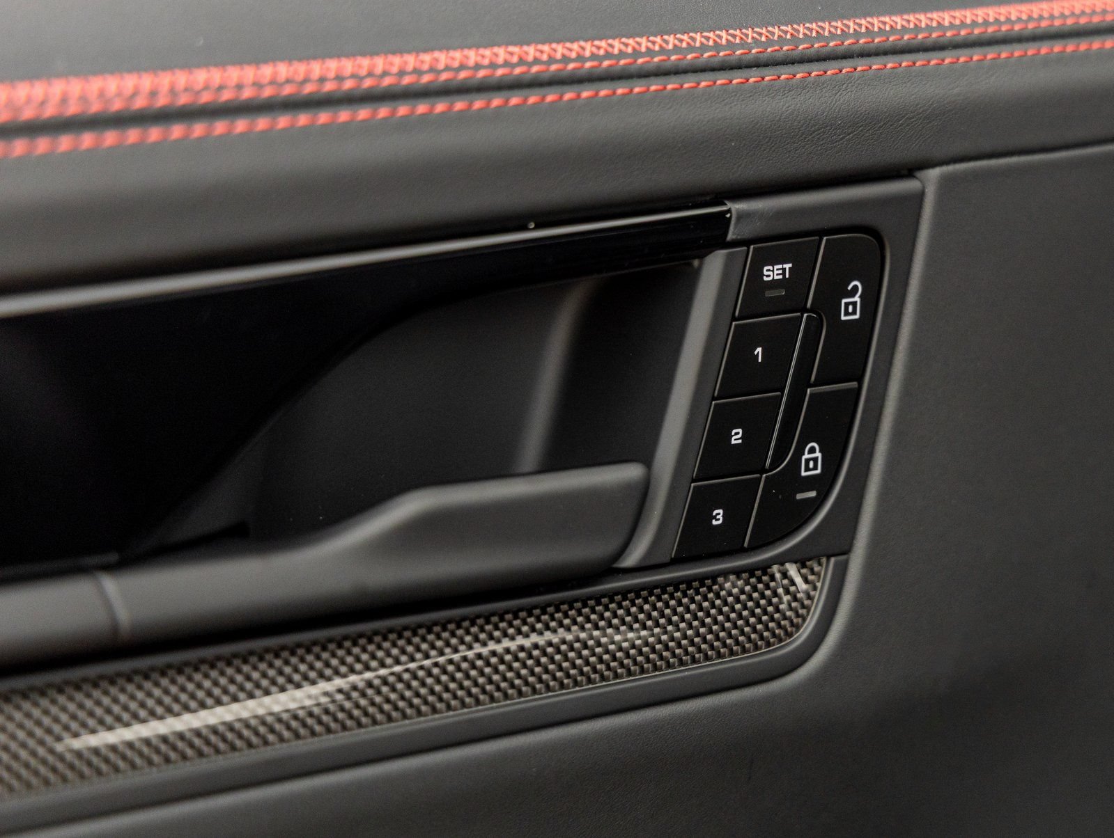 Certified 2026 Porsche Cayenne GTS AWD/4WD image 21