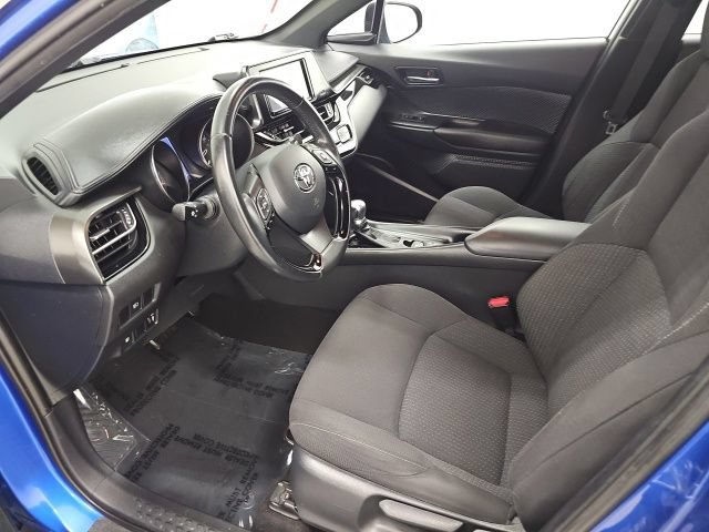 Used 2018 Toyota C-HR XLE FWD image 13