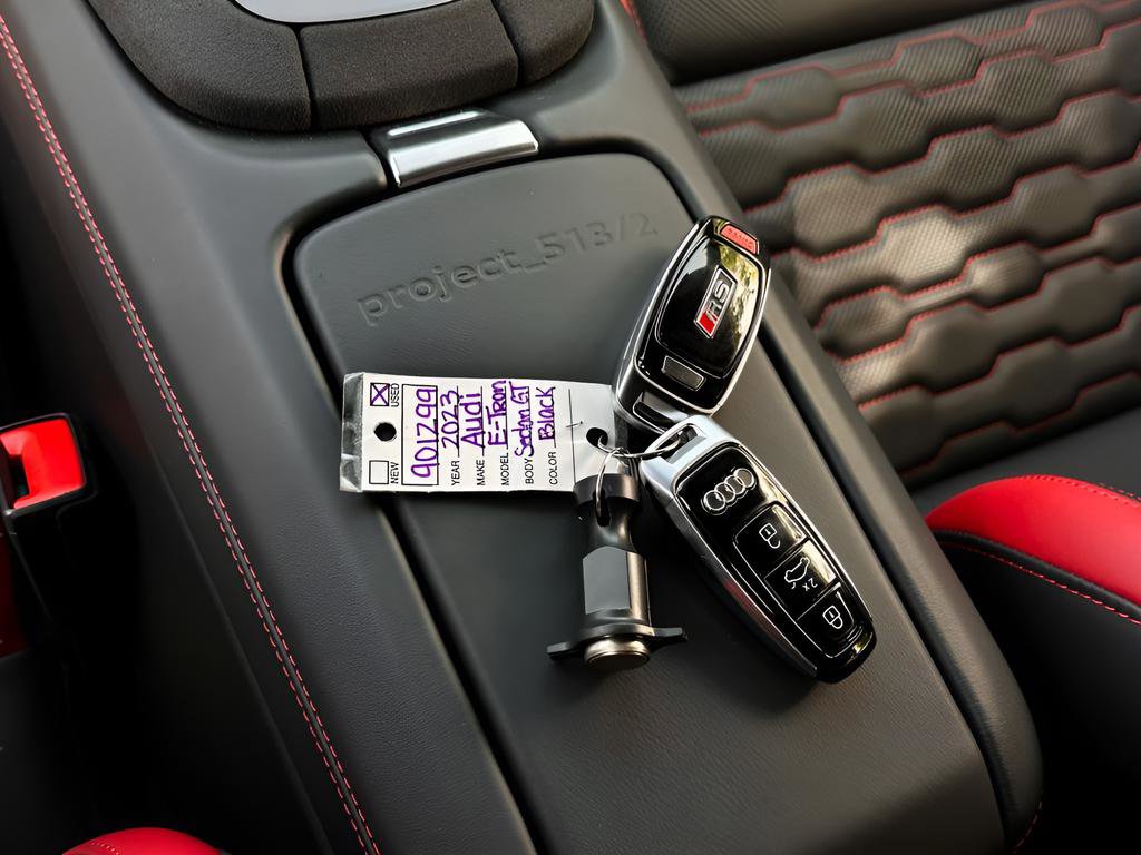 Used 2023 Audi RS e-tron GT image 30