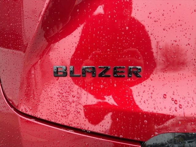 Certified 2024 Chevrolet Blazer RS w/ Driver Confidence II Package image 14