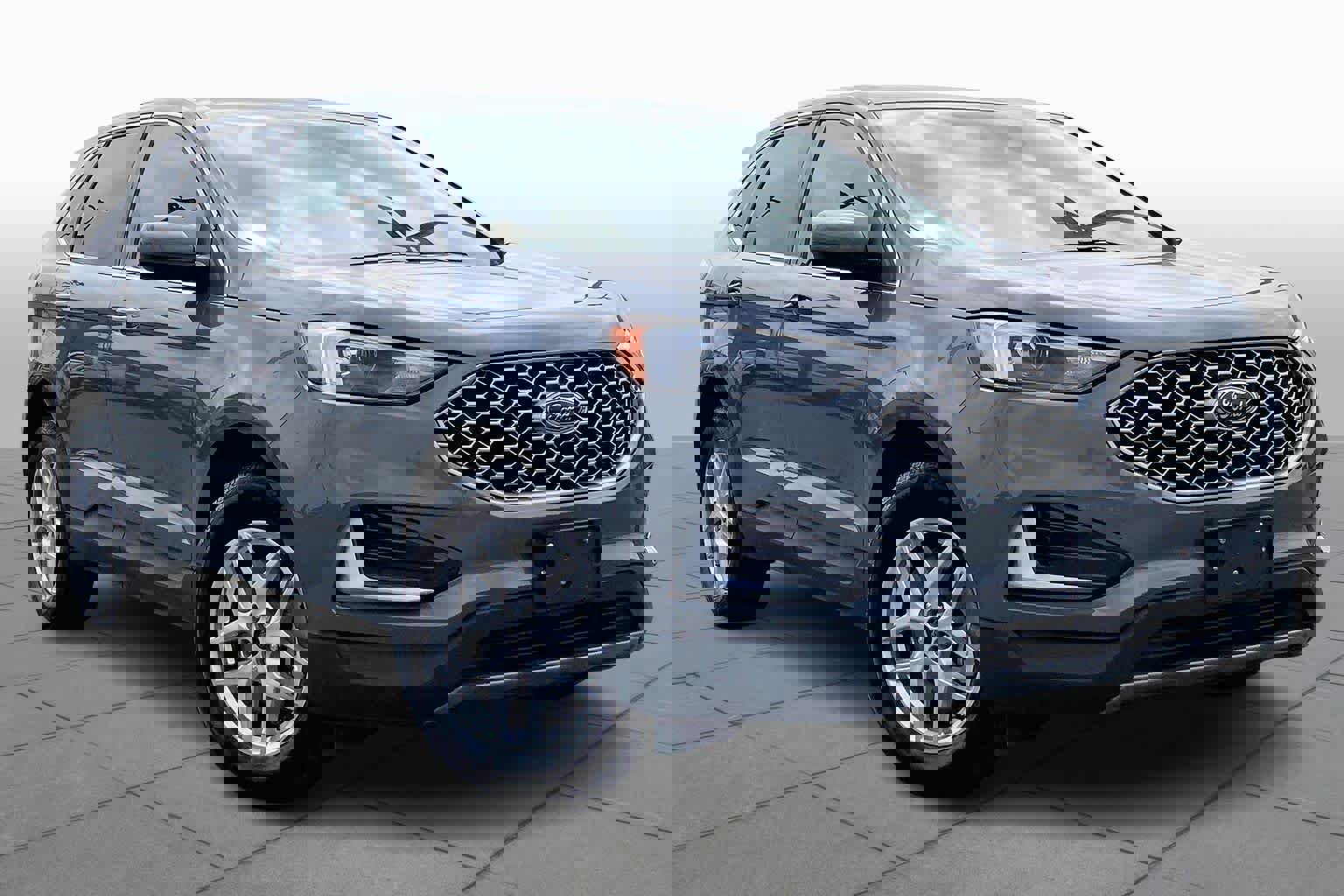 Certified 2024 Ford Edge SEL image 3