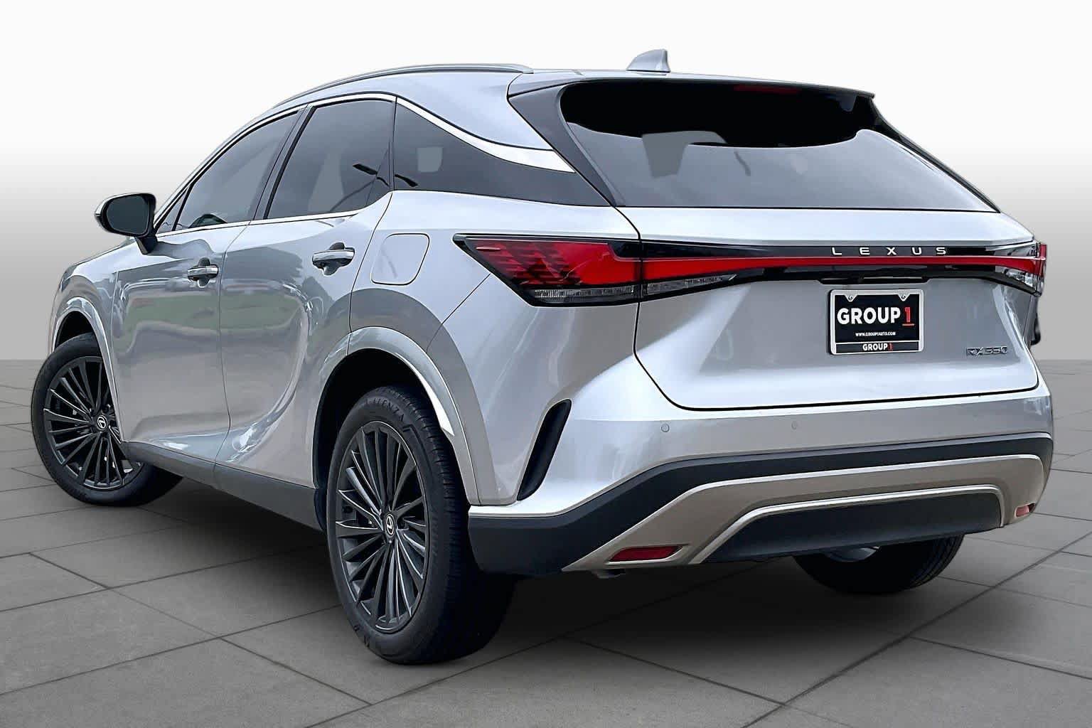 Used 2024 Lexus RX 350 Premium w/ Accessory Package (Z1) FWD image 10