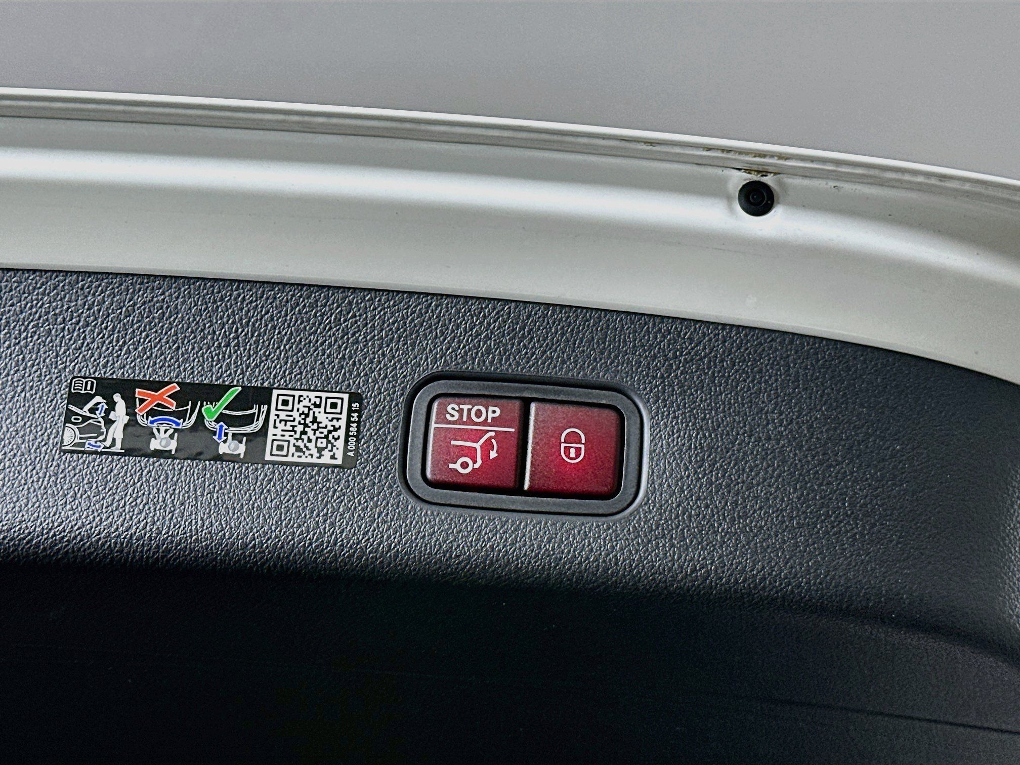 Used 2025 Mercedes-Benz GLC 300 image 29