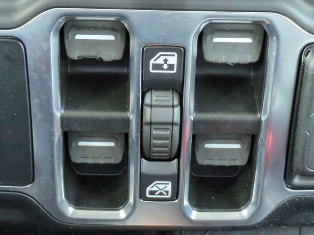 Used 2022 Jeep Wrangler Unlimited Sport AWD/4WD image 24