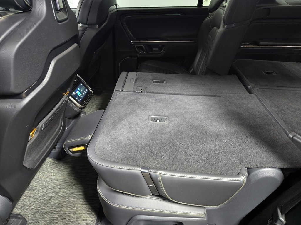 Used 2022 Rivian R1S Launch Edition image 38