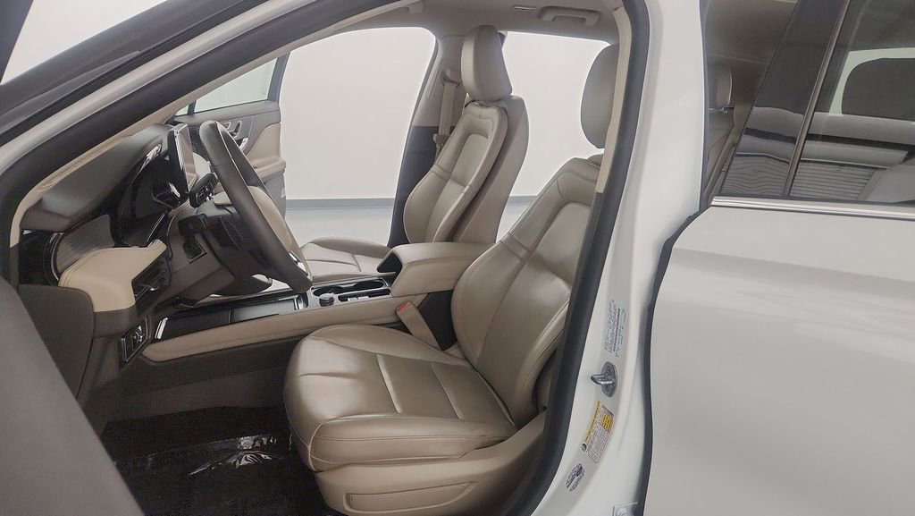 Used 2021 Lincoln Corsair AWD w/ Equipment Group 101A image 13