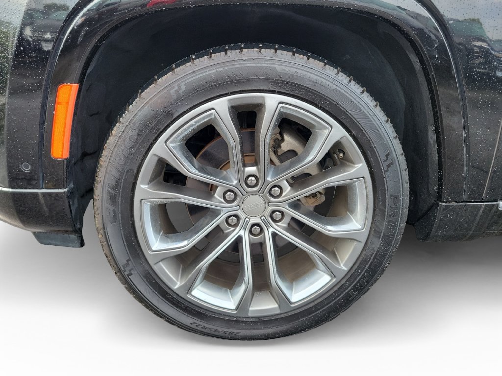 Used 2023 Jeep Grand Wagoneer Series II AWD/4WD image 30