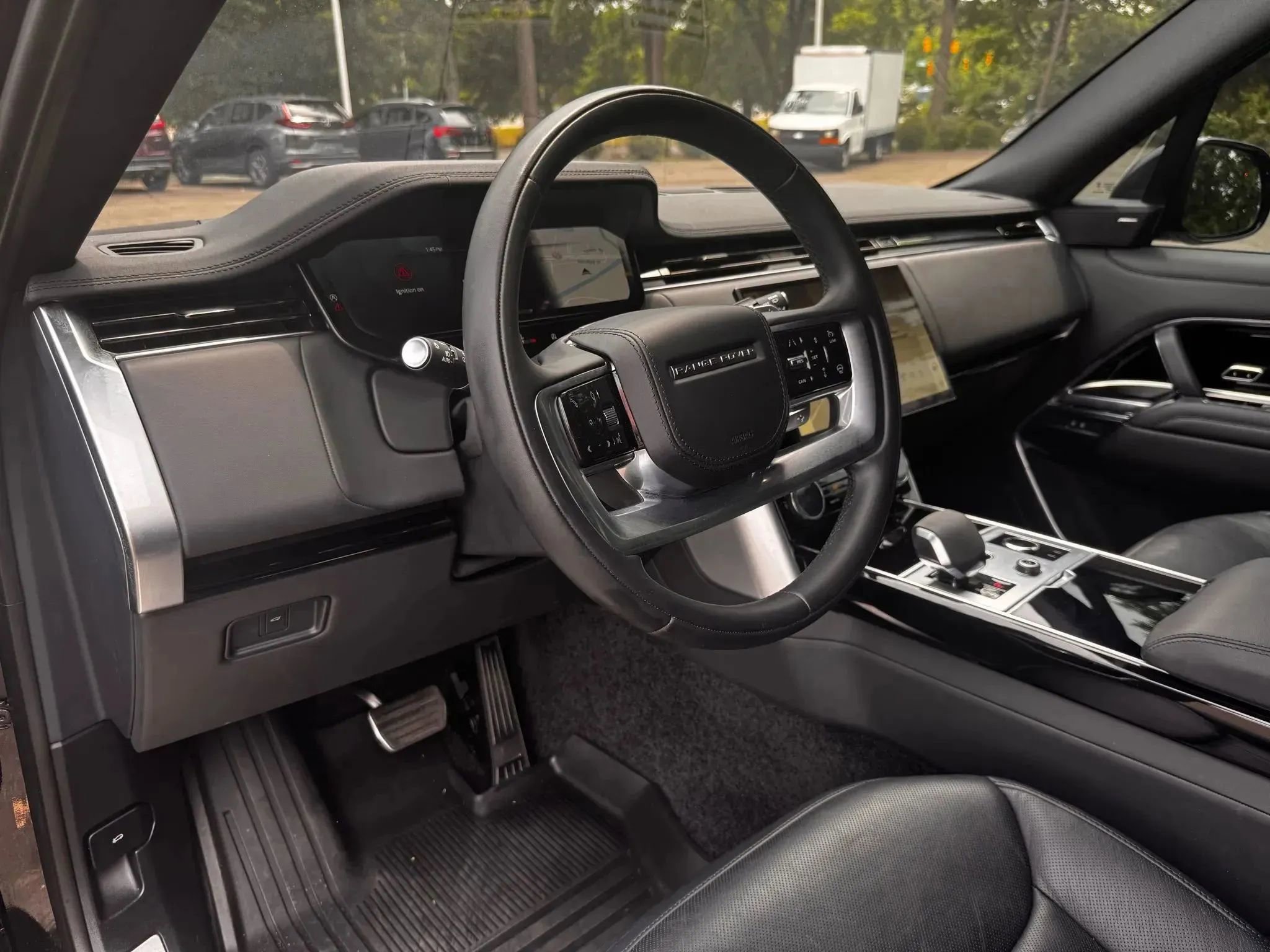 Used 2023 Land Rover Range Rover SE image 17