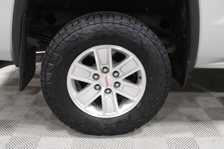 Used 2018 GMC Sierra 1500 SLE w/ SLE Value Package AWD/4WD image 42