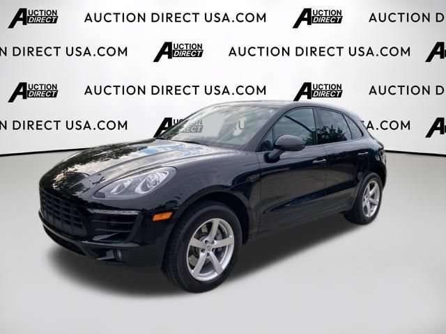 Used 2018 Porsche Macan AWD/4WD image 1
