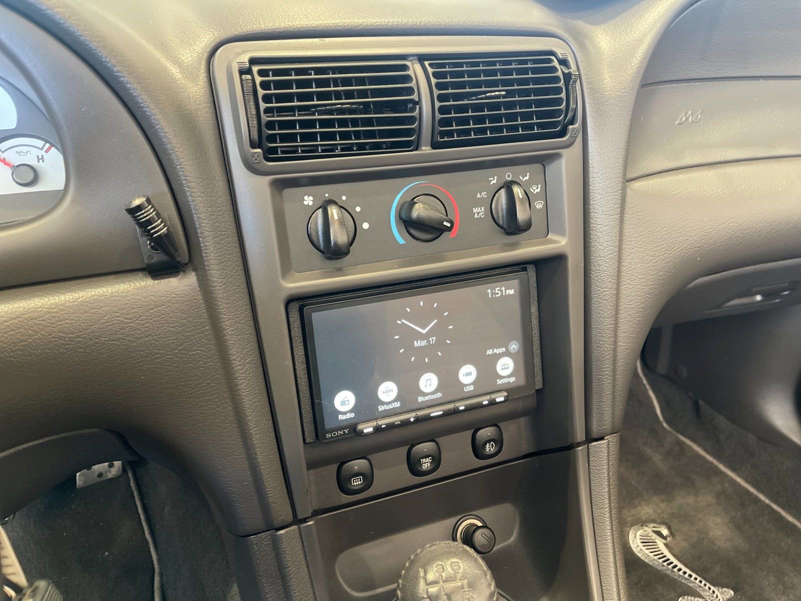 Used 2001 Ford Mustang Cobra RWD image 19