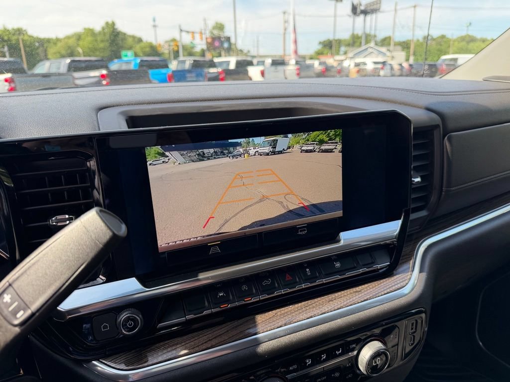 Certified 2026 Chevrolet Silverado 1500 RST AWD/4WD image 18