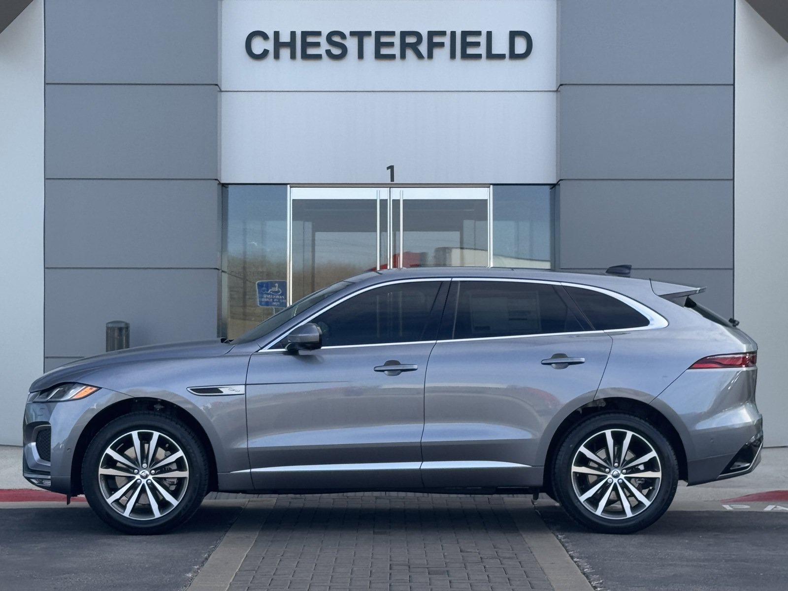 Used 2026 Jaguar F-PACE R-Dynamic S AWD/4WD image 6
