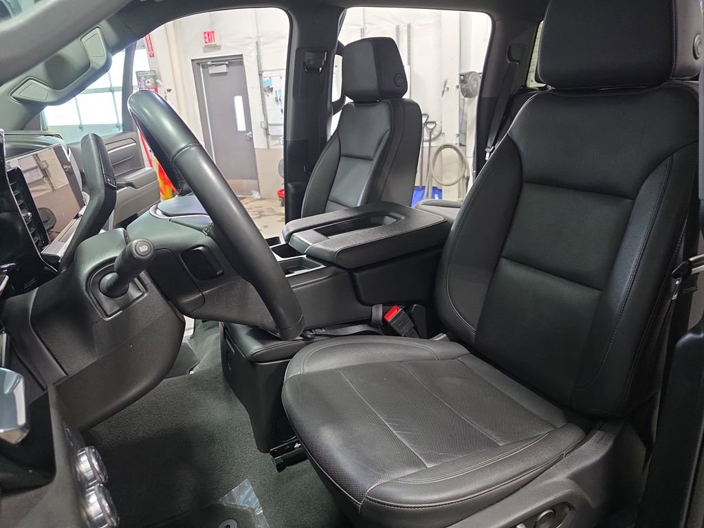 Certified 2025 GMC Sierra 1500 SLT image 15