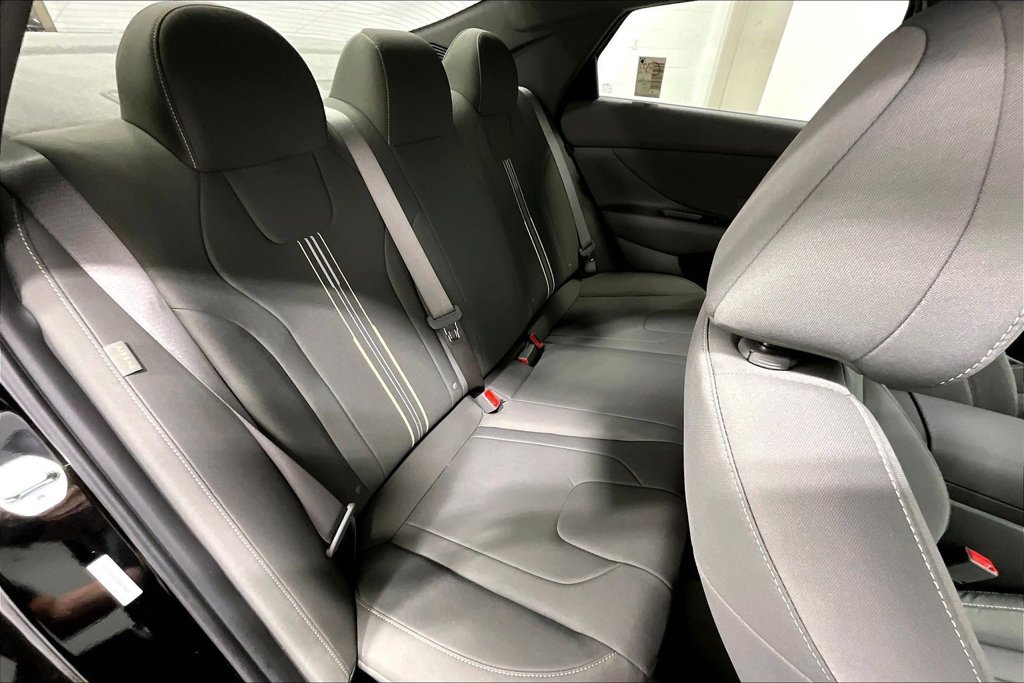 New 2026 Hyundai Elantra SEL Sport Premium FWD image 8