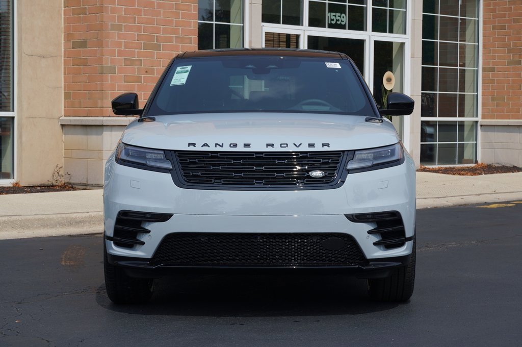 New 2026 Land Rover Range Rover Velar Dynamic SE image 3