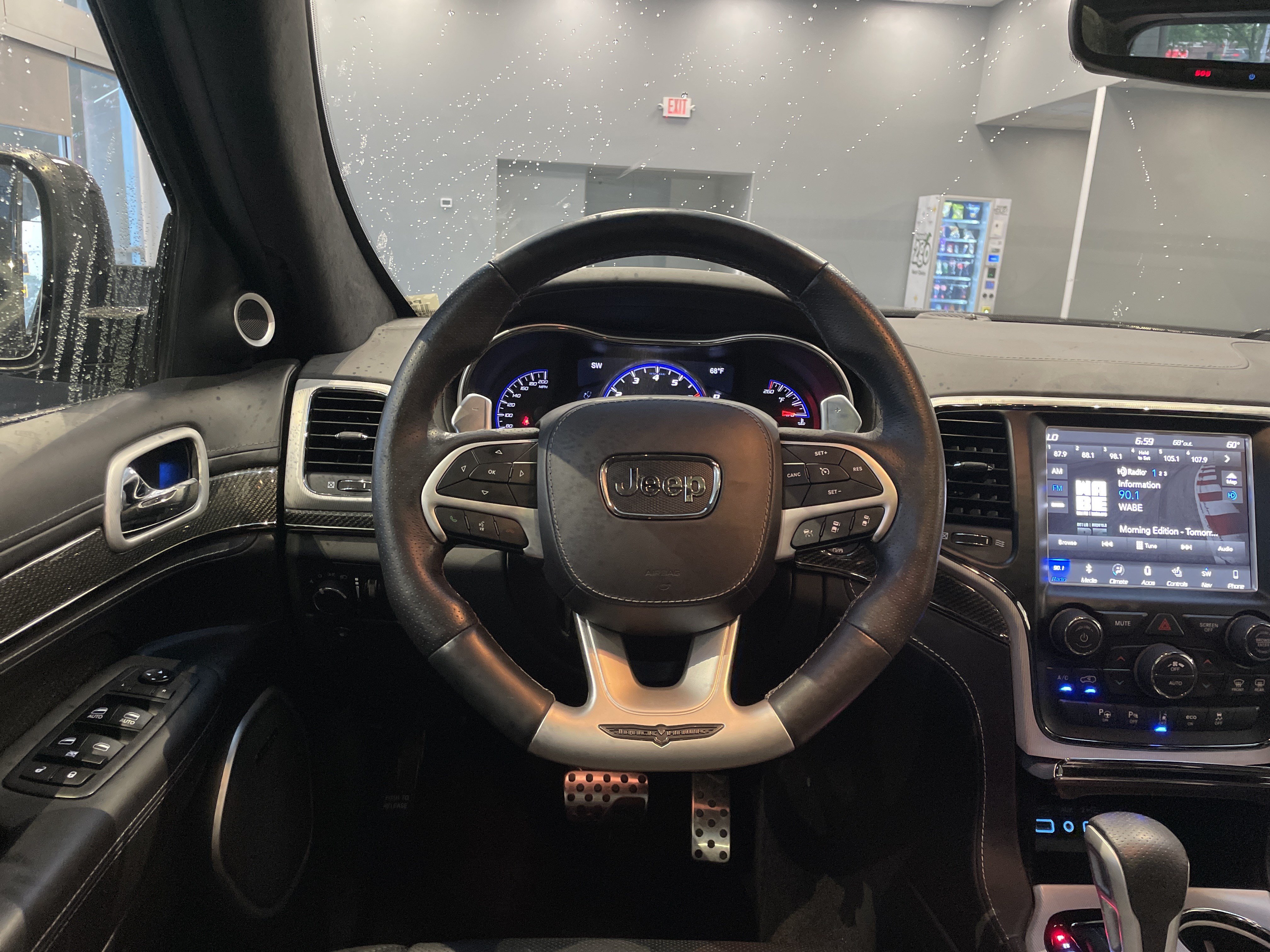 Used 2018 Jeep Grand Cherokee Trackhawk AWD/4WD image 21
