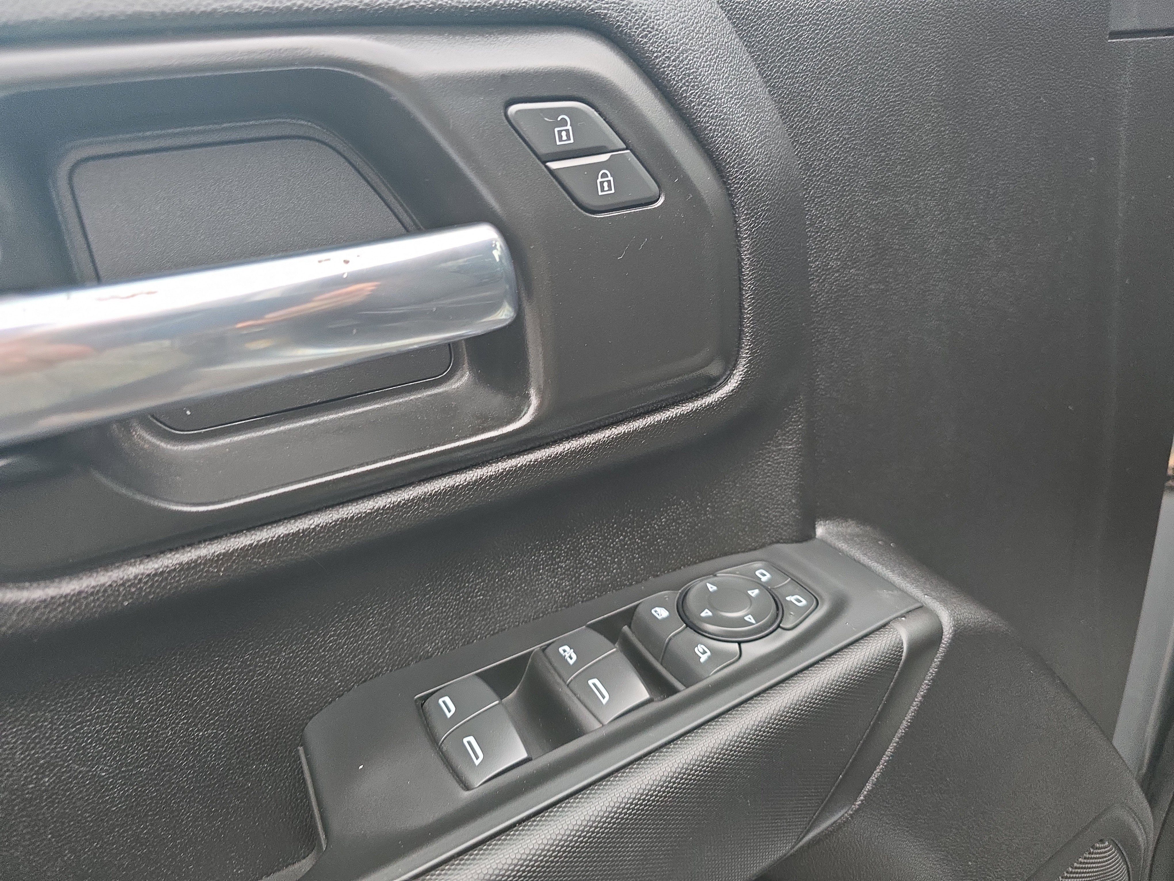 Used 2024 Chevrolet Silverado 3500 W/T image 17