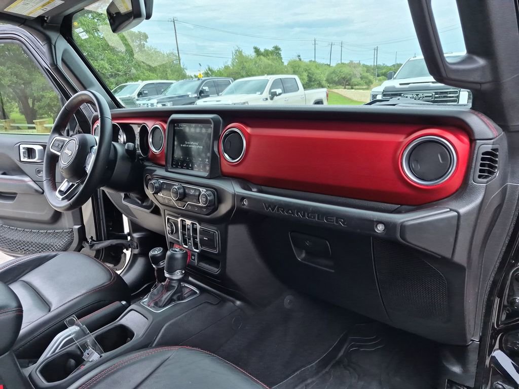 Used 2018 Jeep Wrangler Unlimited Rubicon AWD/4WD image 38