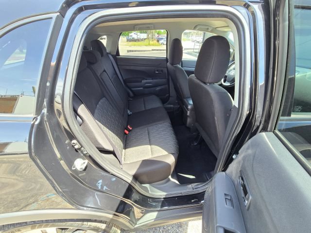 Used 2023 Mitsubishi Outlander Sport AWD image 13